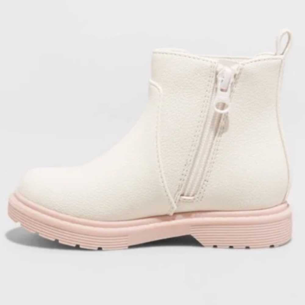 Girls Cat and Jack Ivory Boots